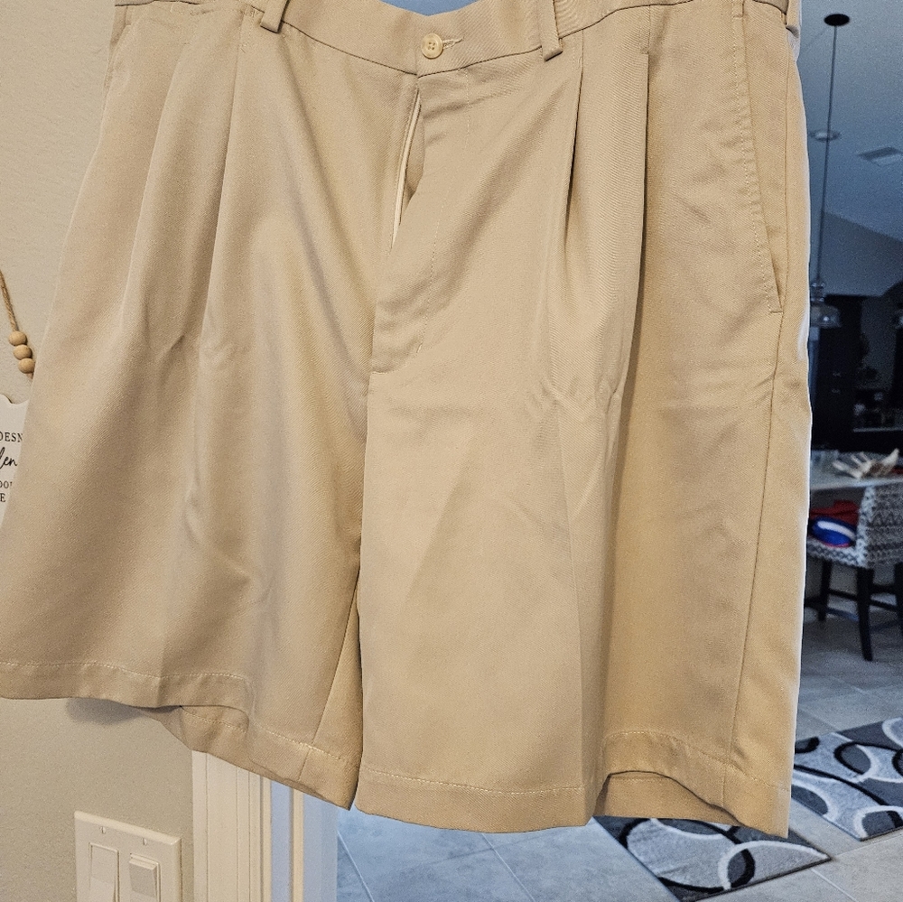 Men's Shorts, Size 40